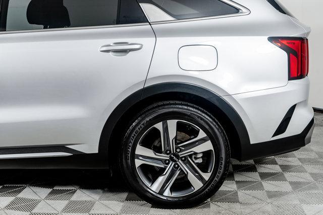used 2022 Kia Sorento Plug-In Hybrid car, priced at $31,998