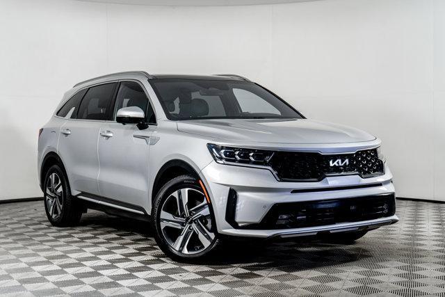 used 2022 Kia Sorento Plug-In Hybrid car, priced at $31,998