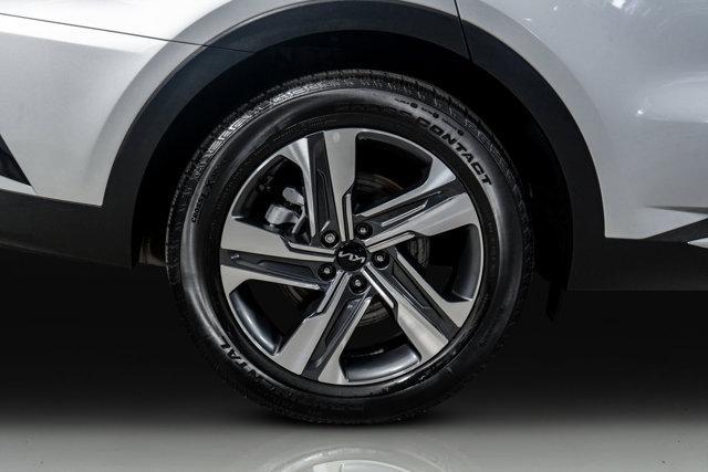 used 2022 Kia Sorento Plug-In Hybrid car, priced at $29,998