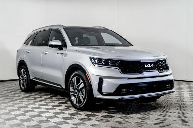 used 2022 Kia Sorento Plug-In Hybrid car, priced at $31,998