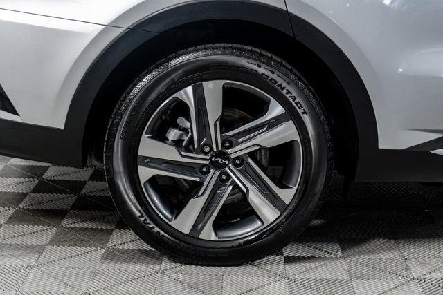 used 2022 Kia Sorento Plug-In Hybrid car, priced at $31,998
