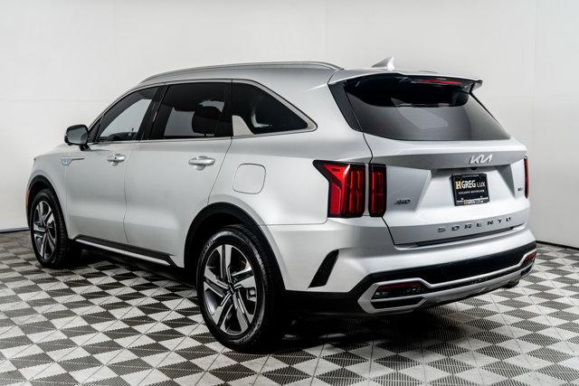 used 2022 Kia Sorento Plug-In Hybrid car, priced at $31,998