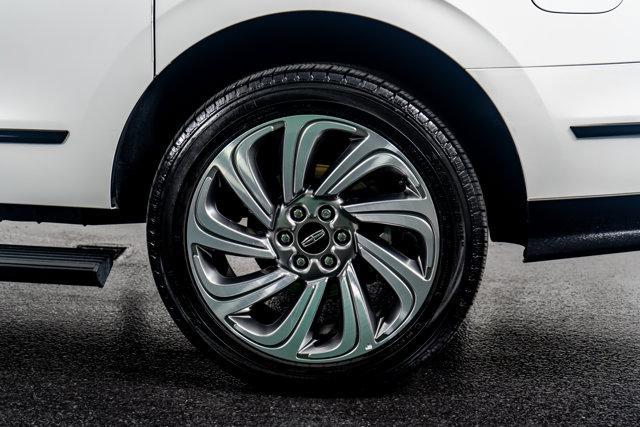 used 2024 Lincoln Navigator car, priced at $77,998