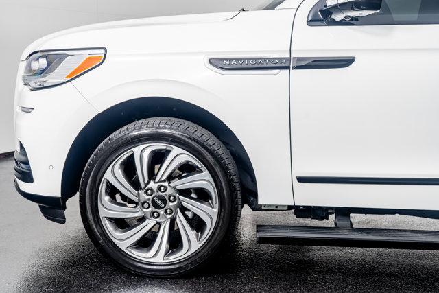 used 2024 Lincoln Navigator car, priced at $77,998