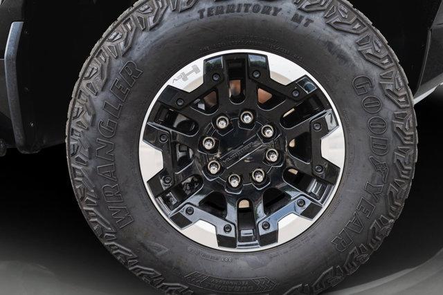 used 2025 GMC HUMMER EV Pickup car, priced at $99,998