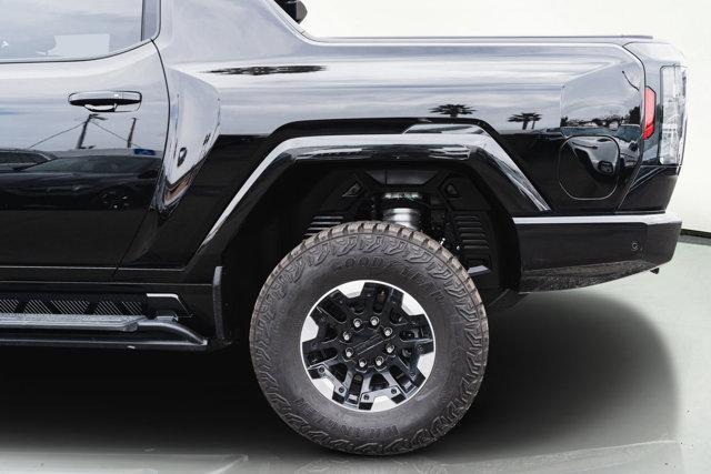 used 2025 GMC HUMMER EV Pickup car, priced at $99,998