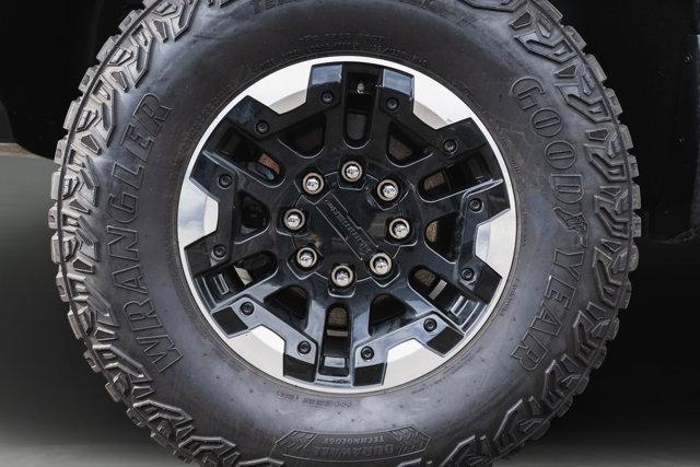 used 2025 GMC HUMMER EV Pickup car, priced at $99,998