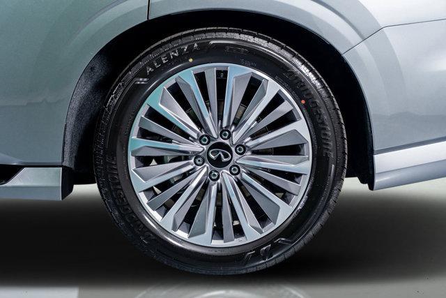 used 2025 INFINITI QX80 car, priced at $78,798