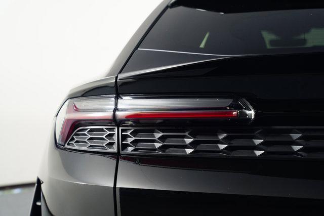 used 2025 Lamborghini Urus car, priced at $339,998