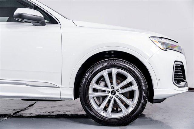 used 2025 Audi Q7 car, priced at $62,998