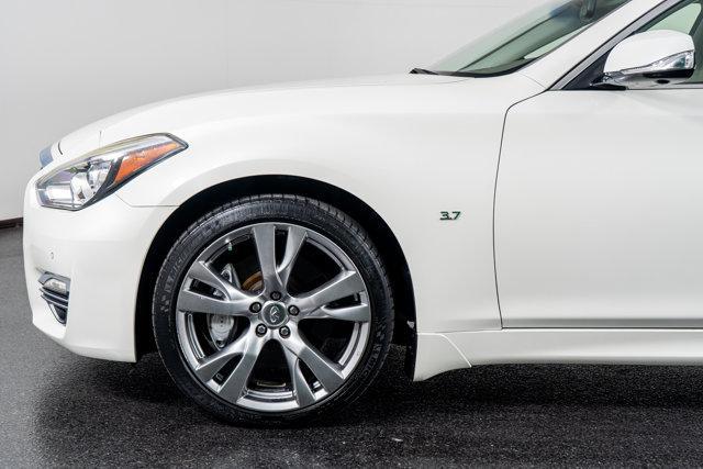 used 2016 INFINITI Q70 car, priced at $17,998