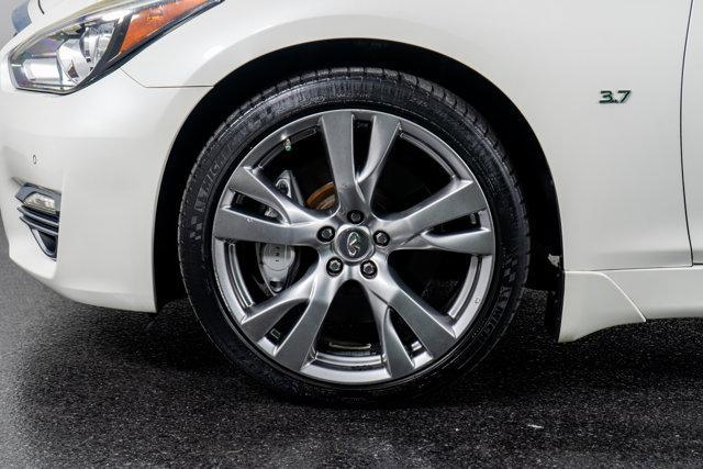used 2016 INFINITI Q70 car, priced at $17,998