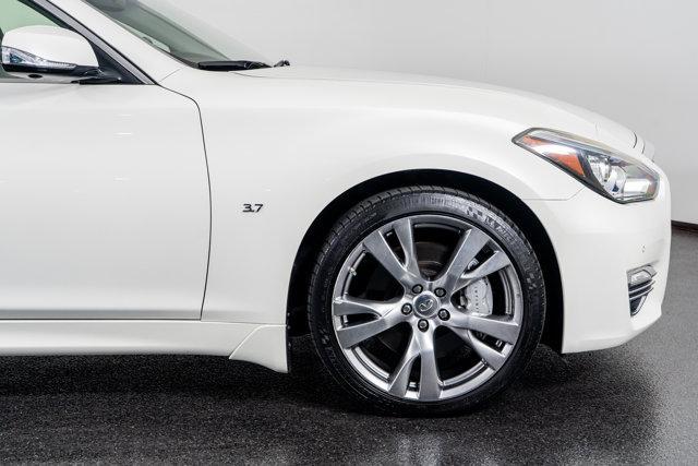 used 2016 INFINITI Q70 car, priced at $17,998