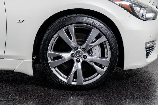 used 2016 INFINITI Q70 car, priced at $17,998