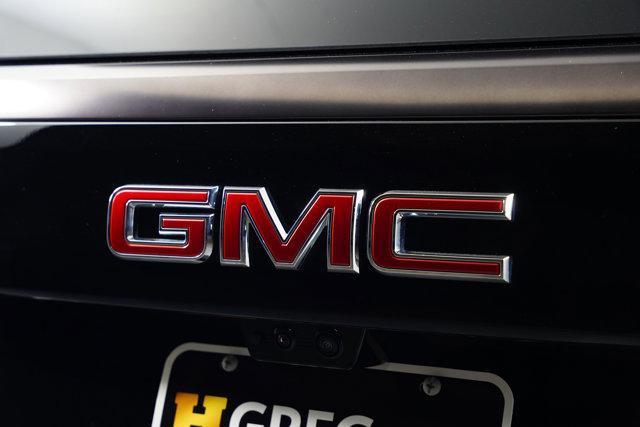 used 2025 GMC Yukon car, priced at $99,998