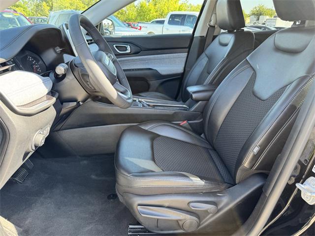 used 2022 Jeep Compass car, priced at $21,000