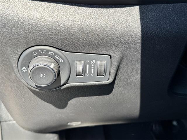 used 2022 Jeep Compass car, priced at $21,000