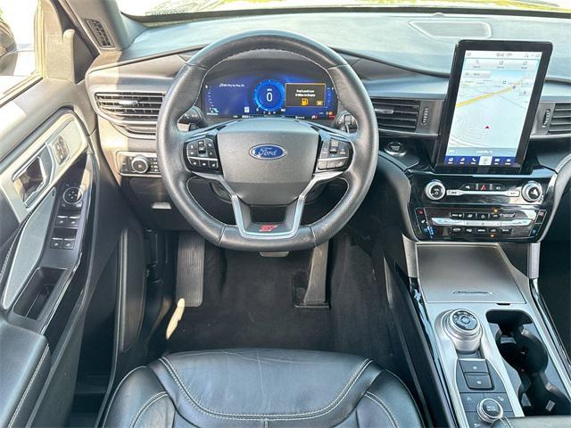 used 2022 Ford Explorer car, priced at $33,000