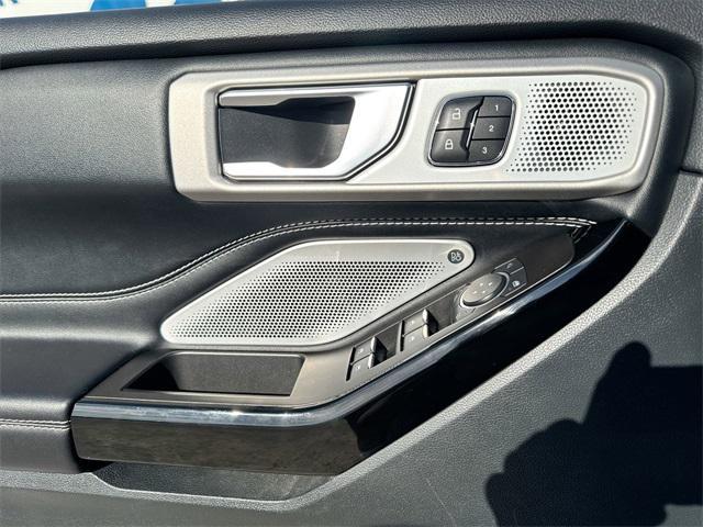 used 2022 Ford Explorer car, priced at $33,000