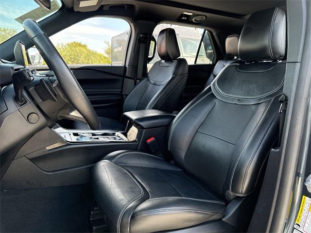 used 2022 Ford Explorer car, priced at $33,000