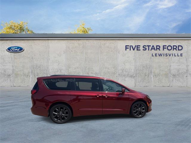 used 2020 Chrysler Pacifica car, priced at $22,500