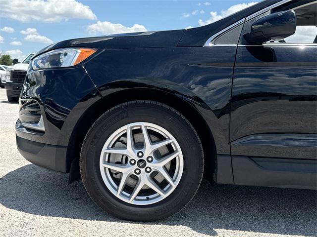 used 2024 Ford Edge car, priced at $29,000