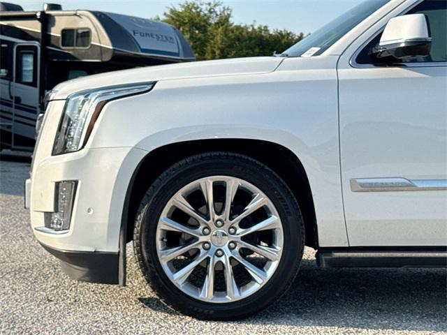 used 2020 Cadillac Escalade car, priced at $43,750