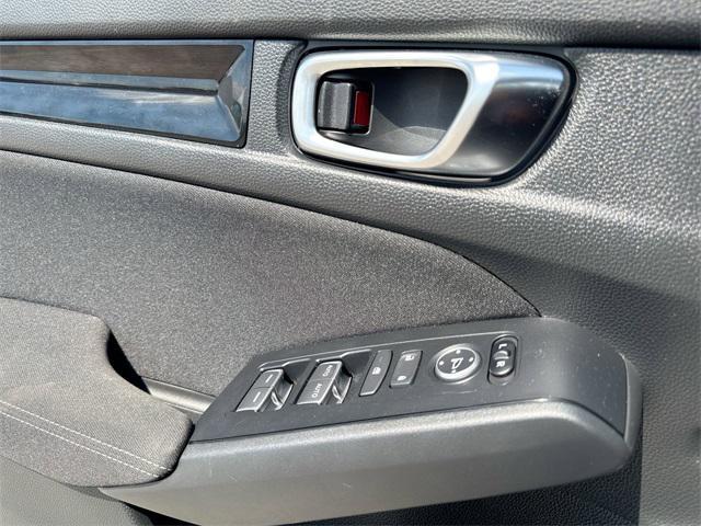 used 2025 Honda Civic Hybrid car, priced at $27,250