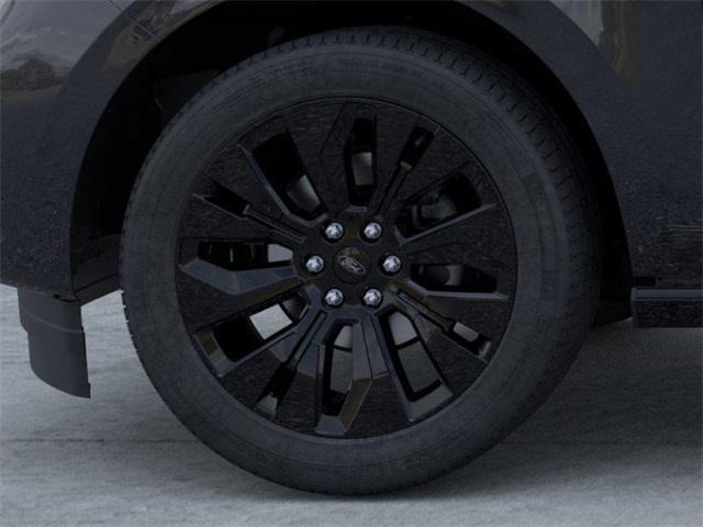 new 2025 Ford Expedition car, priced at $79,065