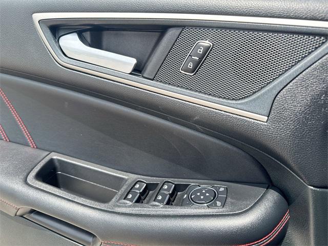 used 2023 Ford Edge car, priced at $28,500