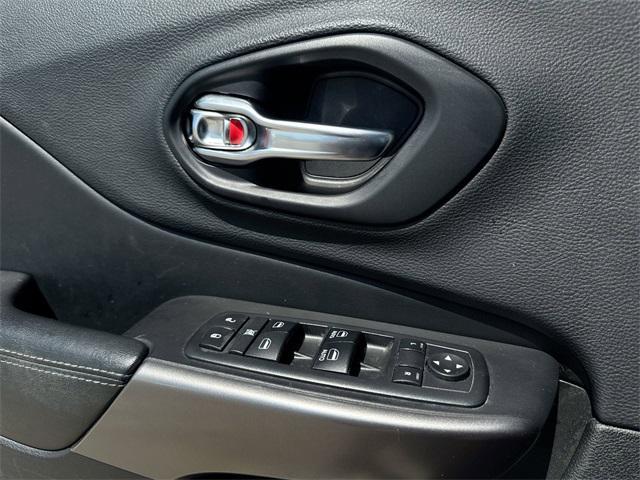 used 2019 Jeep Cherokee car, priced at $13,500