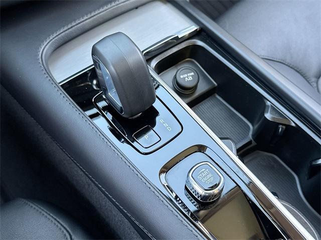 used 2024 Volvo XC90 car, priced at $39,250