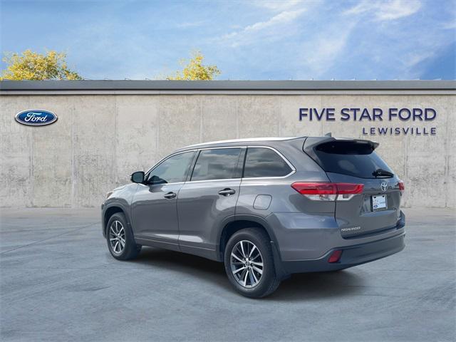 used 2017 Toyota Highlander car, priced at $22,300