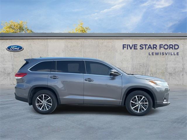 used 2017 Toyota Highlander car, priced at $22,300