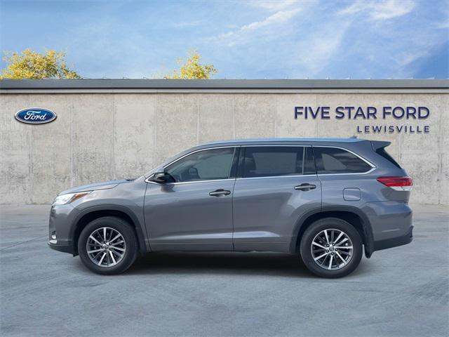 used 2017 Toyota Highlander car, priced at $22,300