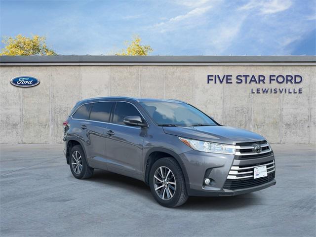 used 2017 Toyota Highlander car, priced at $22,300