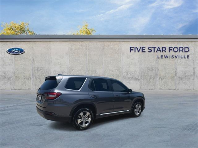 used 2024 Honda Pilot car, priced at $38,000