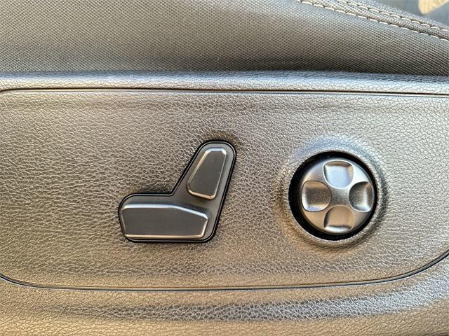 used 2021 Ram 1500 car, priced at $33,000