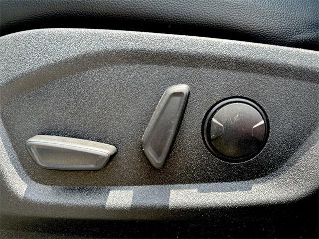 used 2022 Ford Edge car, priced at $20,000