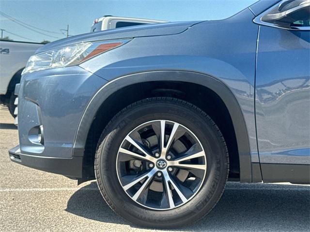 used 2019 Toyota Highlander car, priced at $20,750