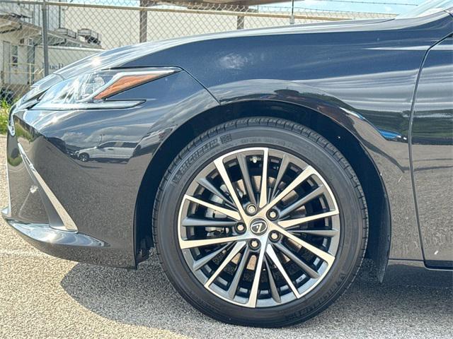 used 2023 Lexus ES 350 car, priced at $40,799
