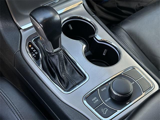used 2022 Jeep Grand Cherokee car, priced at $24,000