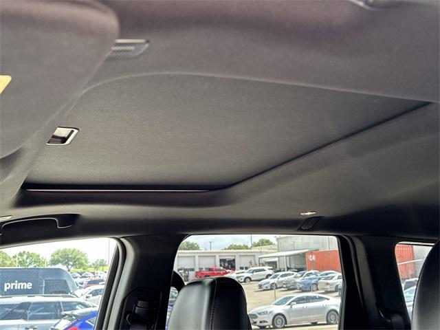 used 2022 Jeep Grand Cherokee car, priced at $24,000
