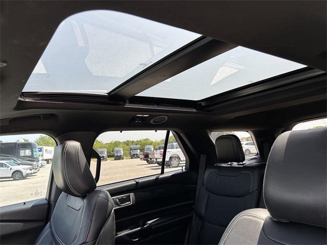 used 2020 Ford Explorer car, priced at $32,000