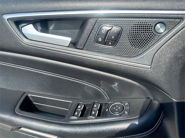 used 2023 Ford Edge car, priced at $26,000