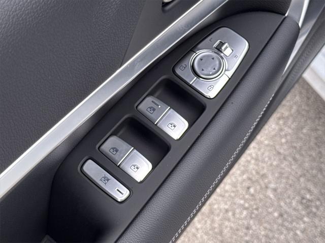 new 2025 Genesis G70 car, priced at $45,580