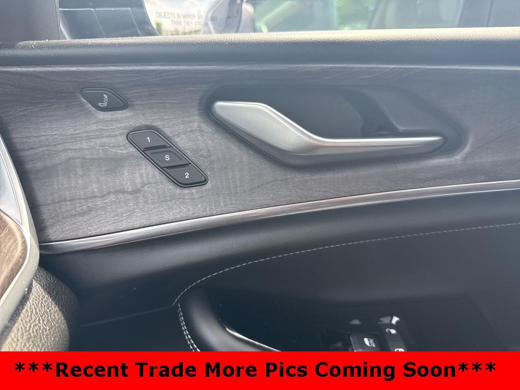 used 2022 Jeep Grand Cherokee car, priced at $29,744