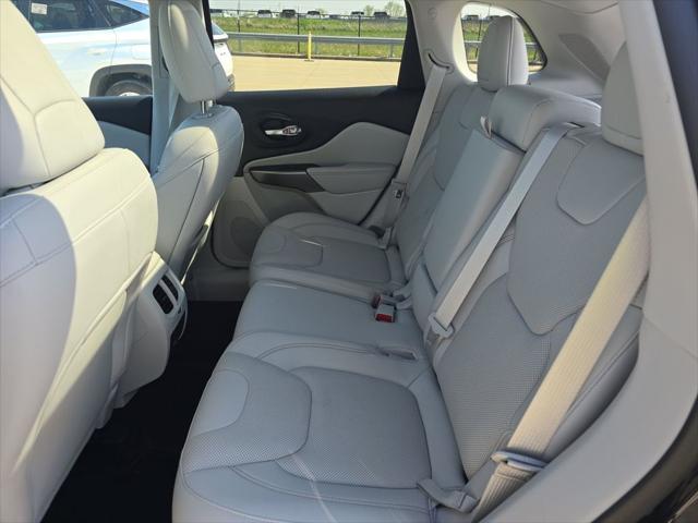 used 2022 Jeep Cherokee car, priced at $25,499