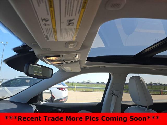 used 2022 Jeep Cherokee car, priced at $25,499