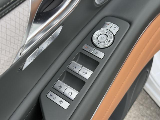new 2025 Genesis GV80 car, priced at $82,969